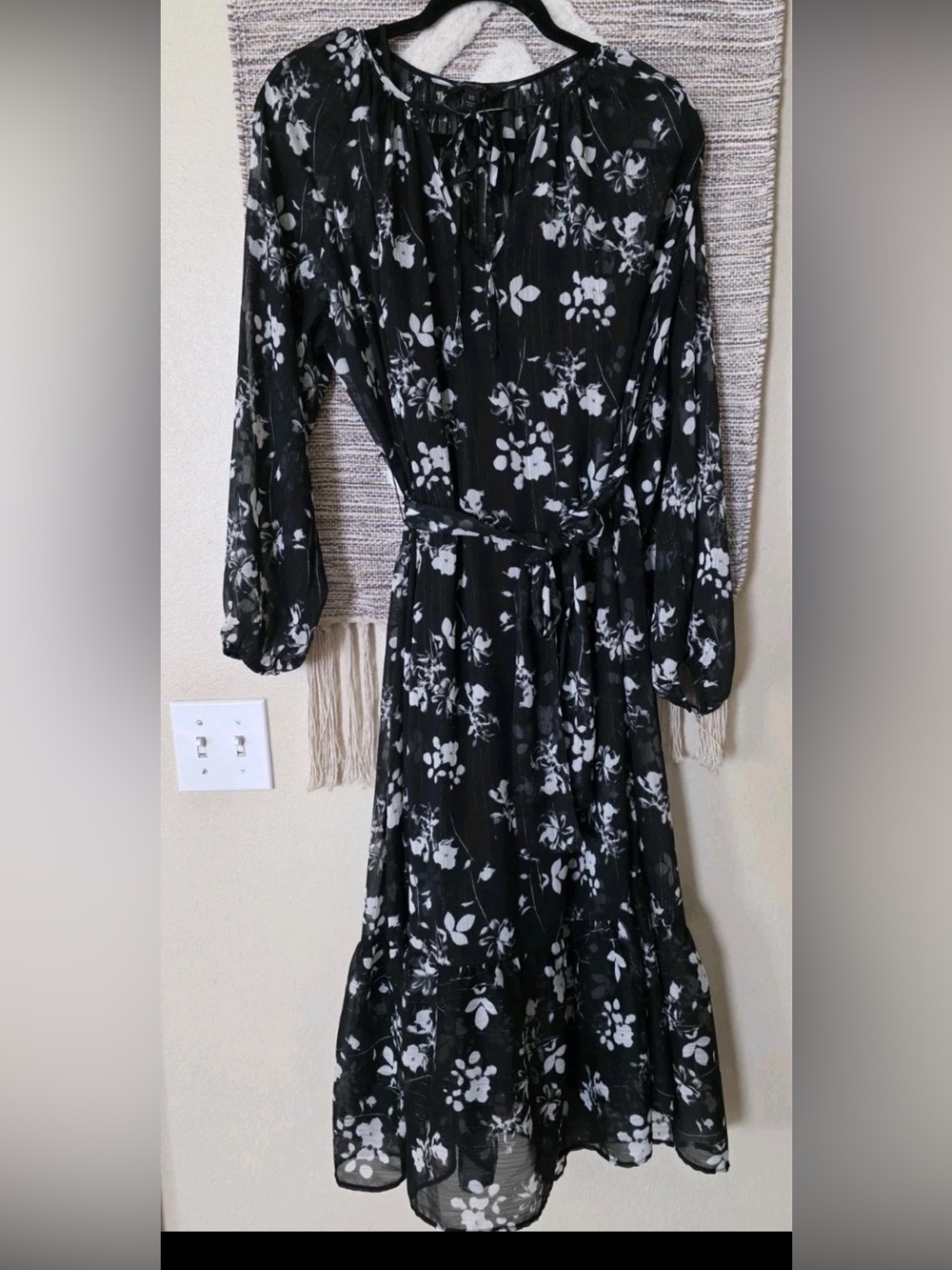 Banana Republic Black Floral Long Sleeve Belted Midi Dress